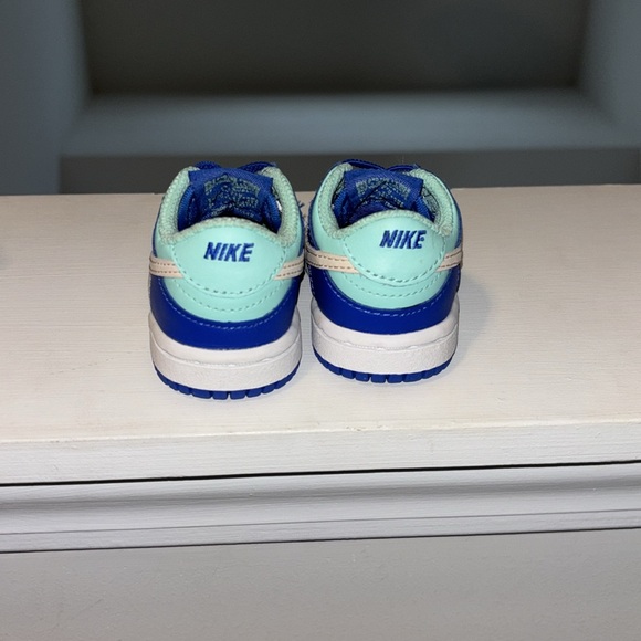 Nike Toddler size 2C - Picture 3 of 4